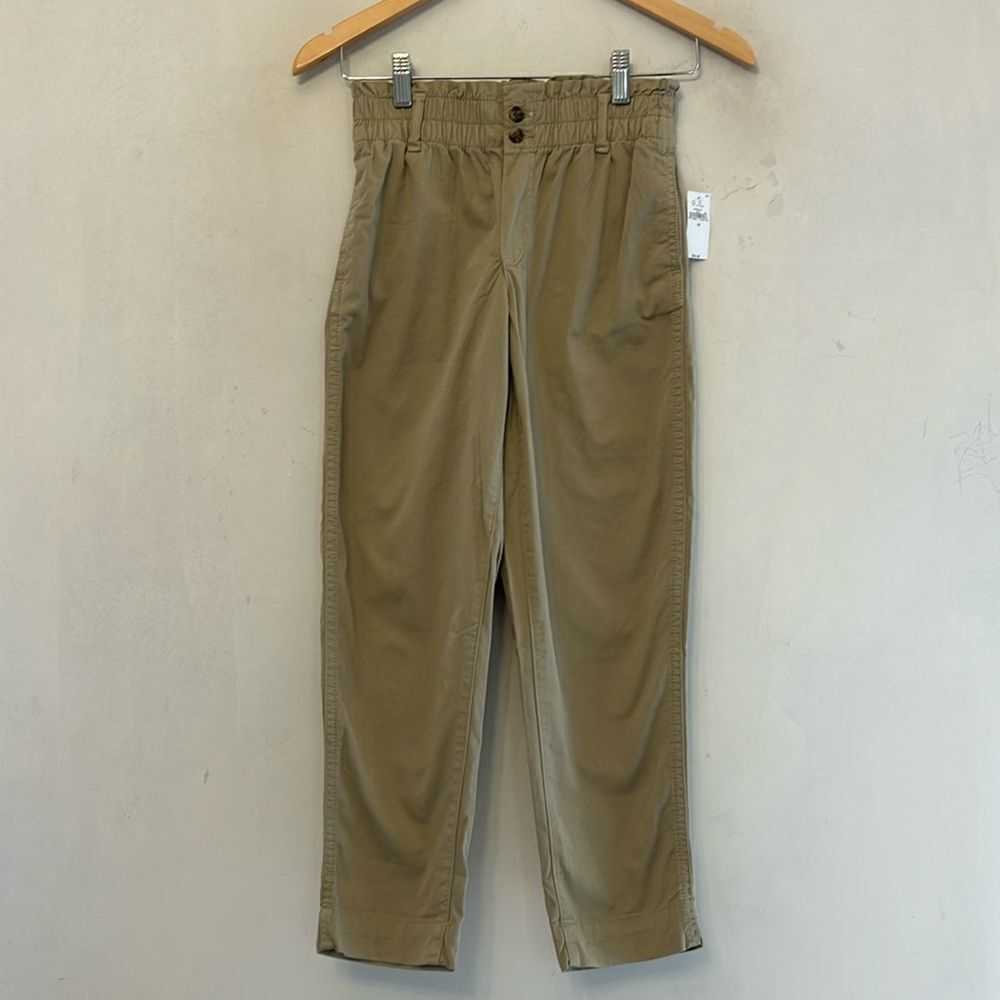 Gap Kids elastic waistband girls khaki pants Size 10 New